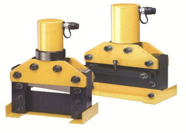 kopen Het Hydraulische Koper van CWC en Aluminiumbusbar Verwerkingsmachine voor Knipsel Buigende Hulpmiddelen online manufacture