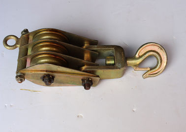 kopen 10KN Hulpmiddelen Drie van de torenbouw Wielenstaal die Uitrusting Gegalvaniseerd Staalkader hijsen online manufacture