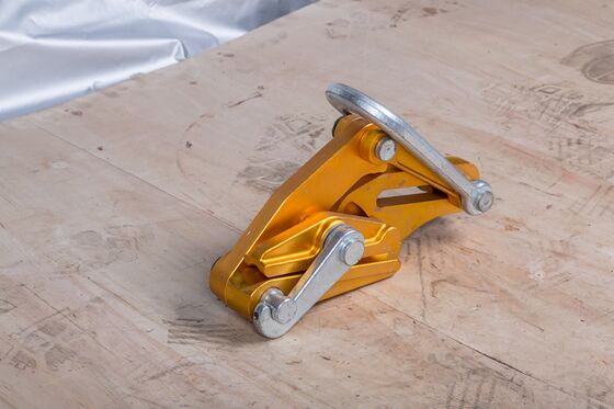 kopen Lichtgewicht aluminium legering stroomkabelklem met een veilige greep en weerbestendig ontwerp voor een laadcapaciteit van 40kN online manufacture