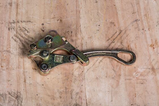 kopen 3T kabel Come Along klem voor 16 ′′ 32 mm elektriciteitsleidingen met duurzame staalconstructie online manufacture